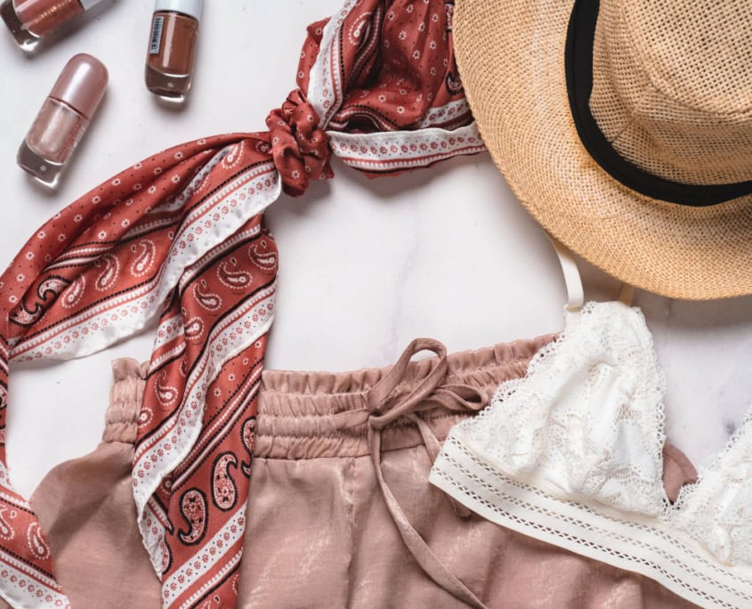 nail polish, hat, scarf, white top